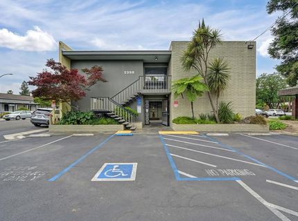 2398 Fair Oaks Blvd, Sacramento, CA 95825 Photo