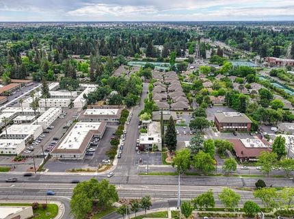 2398 Fair Oaks Blvd, Sacramento, CA 95825 Photo