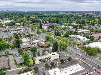 2398 Fair Oaks Blvd, Sacramento, CA 95825 Photo