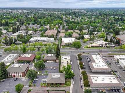 2398 Fair Oaks Blvd, Sacramento, CA 95825 Photo