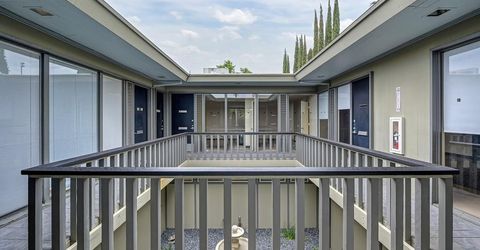 2398 Fair Oaks Blvd, Sacramento, CA 95825 Photo