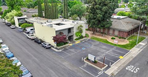 2398 Fair Oaks Blvd, Sacramento, CA 95825 Photo