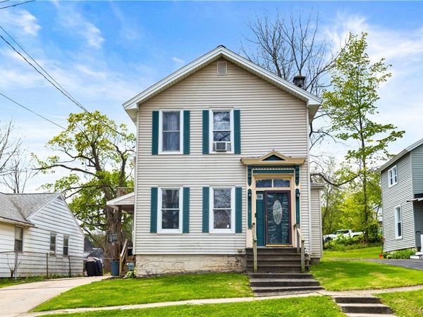 7 West Street , Whitesboro, NY 13492