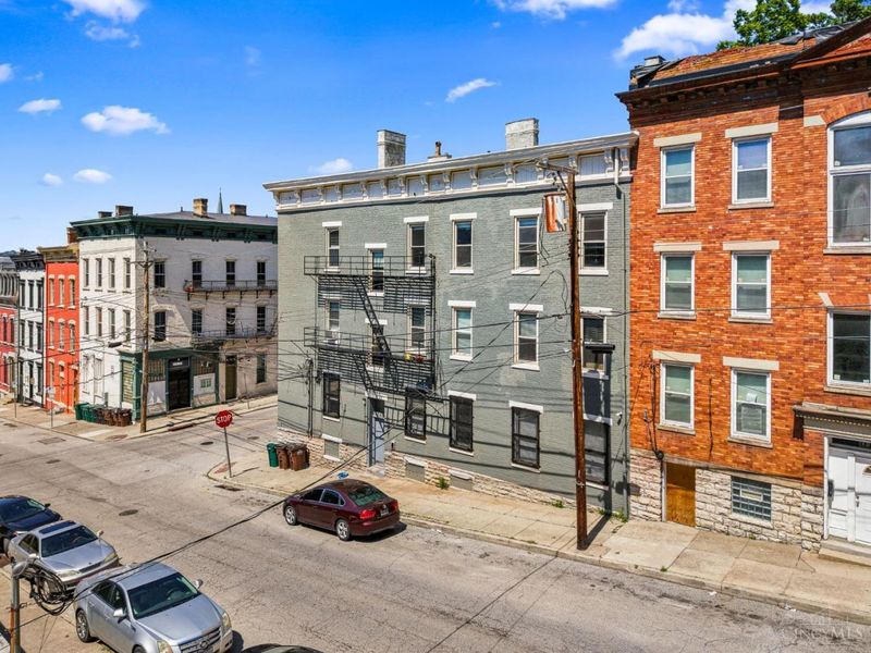 150 E Clifton, Cincinnati, OH 45202 Photo 1