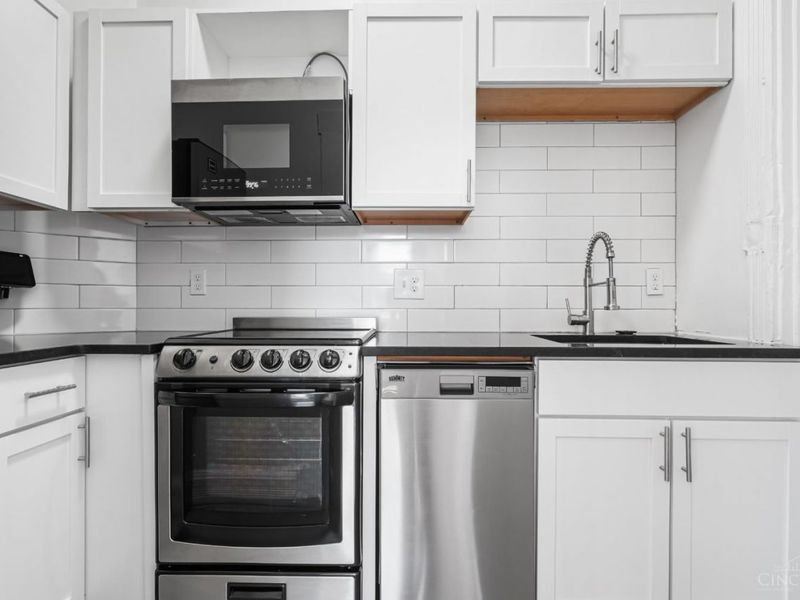 150 E Clifton, Cincinnati, OH 45202 Photo 6