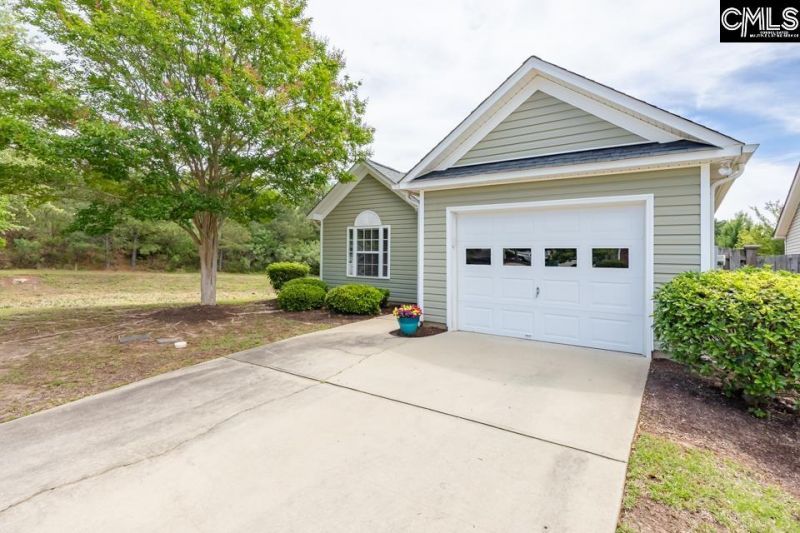 832 Chablis Drive  Photo 4