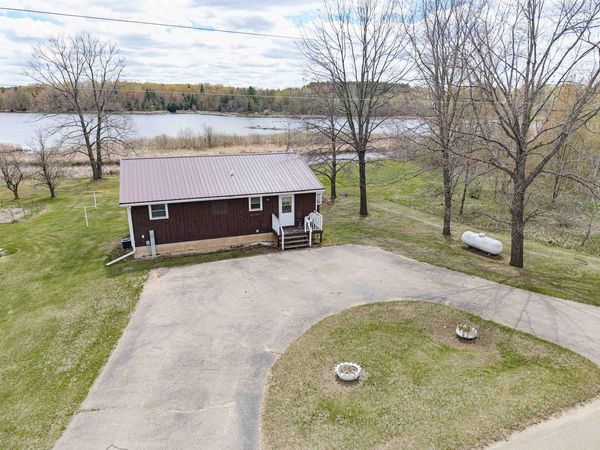321 LAKE DRIVE, Gresham, WI 54128