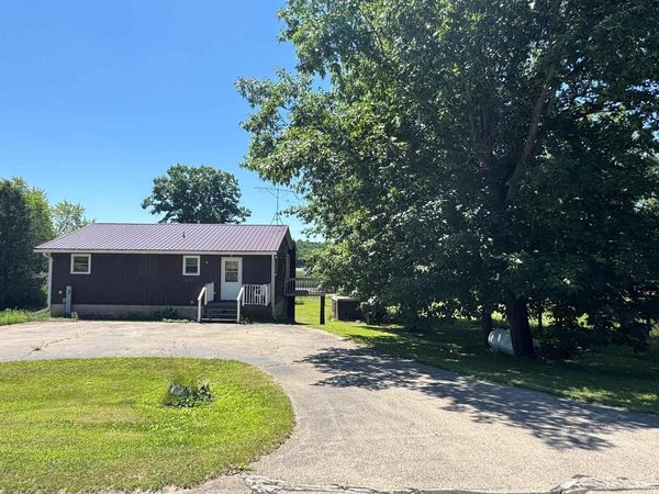 321 LAKE DRIVE, Gresham, WI 54128
