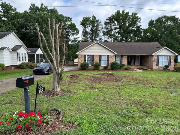413 Parallel Drive , Harrisburg, NC 28075
