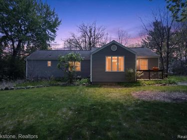 1331 Wolf Court, East Lansing, MI 48823