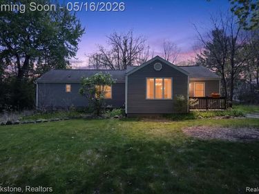 1331 Wolf Court, East Lansing, MI 48823
