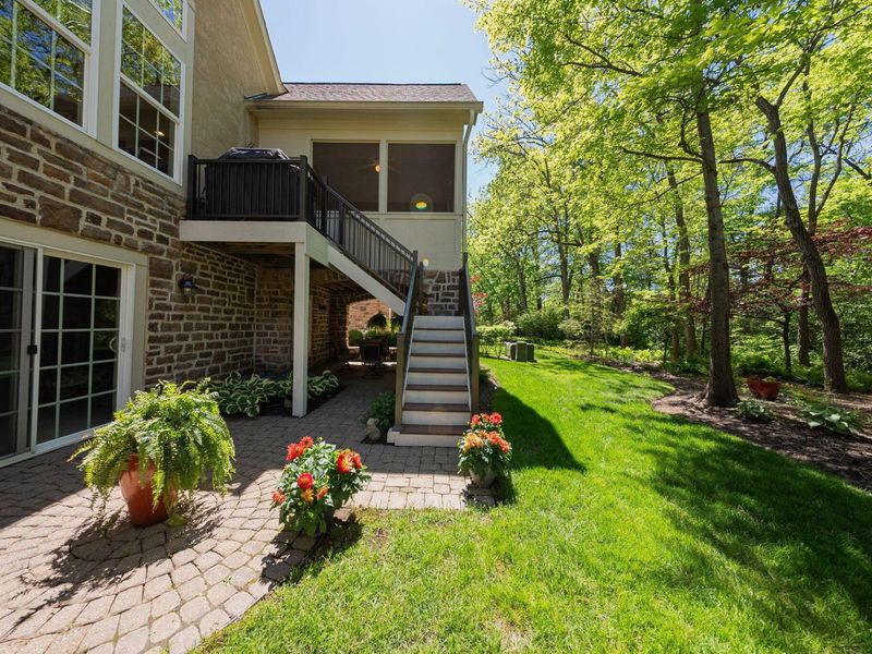 9031 Portofino Place , Dublin, OH 43016 Photo 3