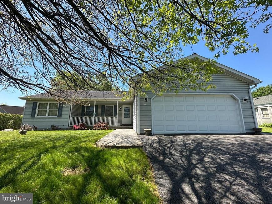 120 Chancellor Drive, Chambersburg, PA 17201 Main Photo