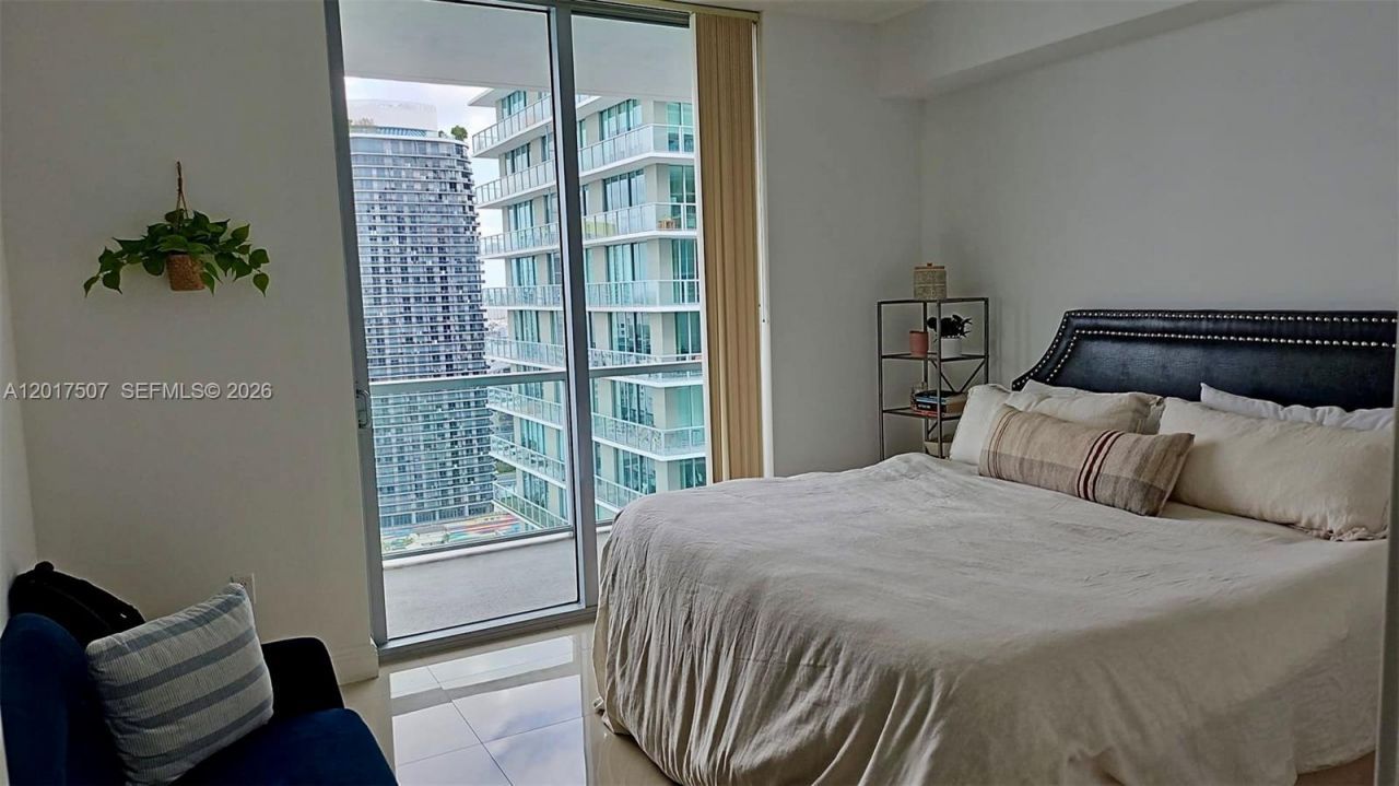 79 SW 12th St , Unit 3711-S, Miami, FL 33130 Photo