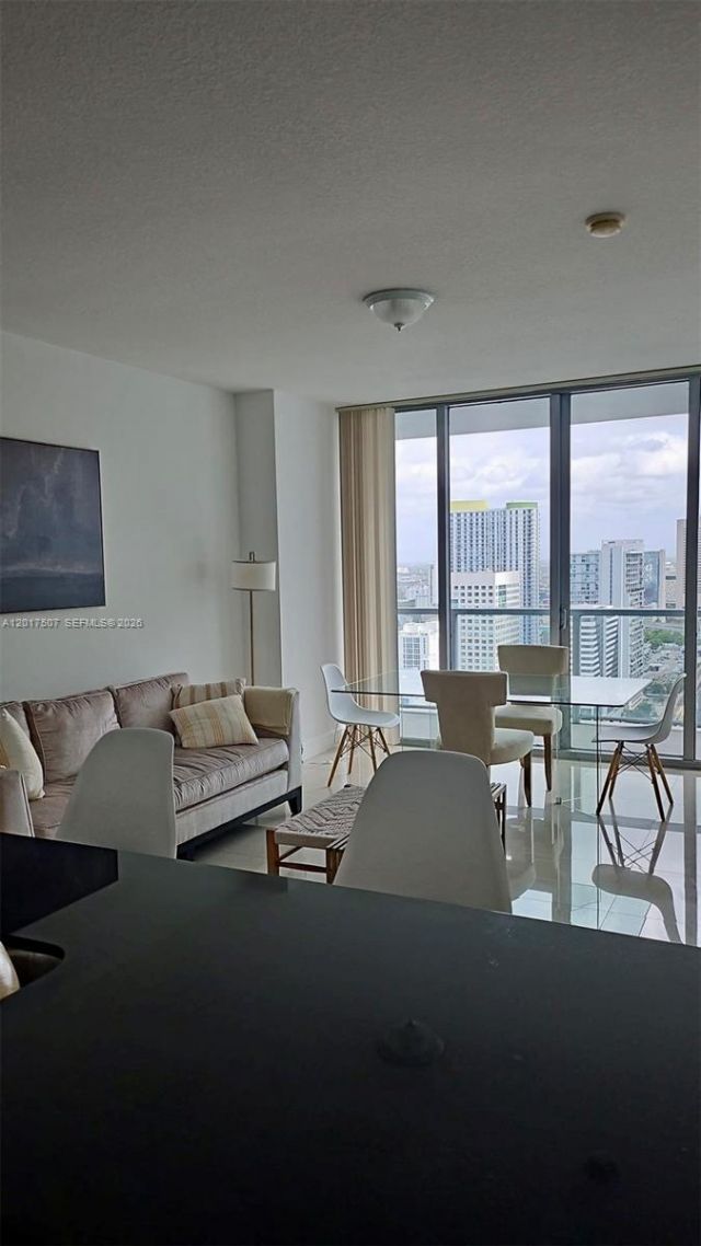 79 SW 12th St , Unit 3711-S, Miami, FL 33130 Photo