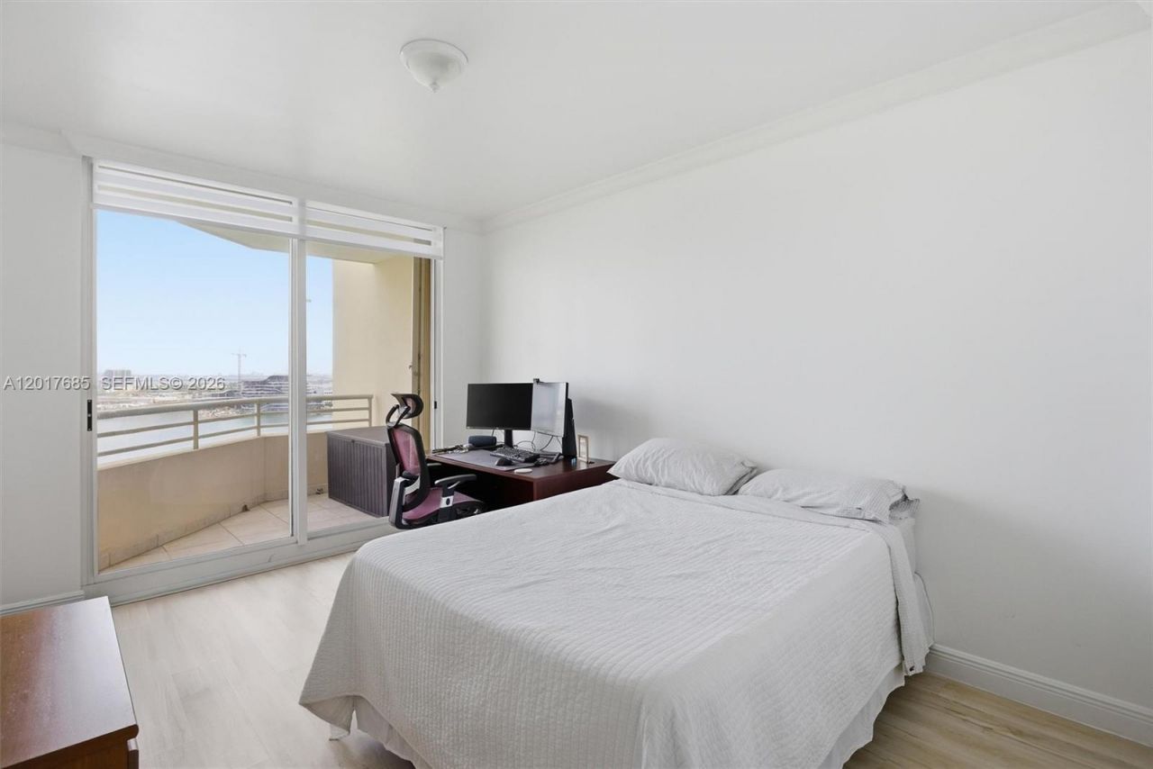 888 Brickell Key Dr , Unit 2010, Miami, FL 33131 Photo