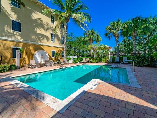 528 JASMINE WAY, Unit 528, CLEARWATER, FL 33756