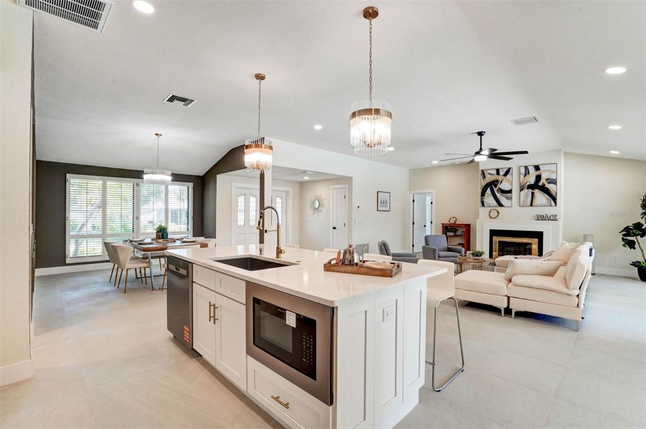 1627 Farrier Trail, Clearwater, FL 33765 Photo
