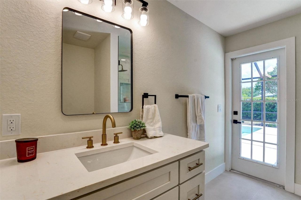 1627 Farrier Trail, Clearwater, FL 33765 Photo