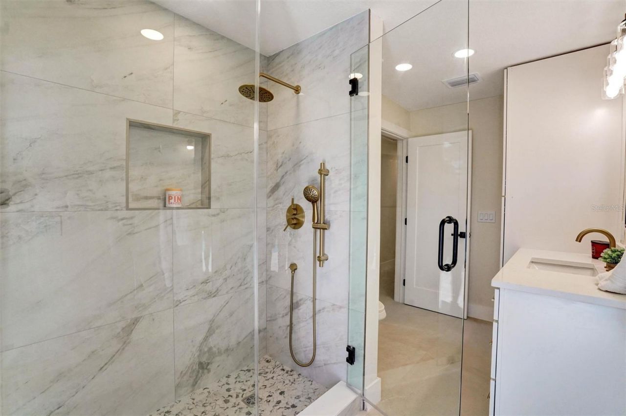 1627 Farrier Trail, Clearwater, FL 33765 Photo