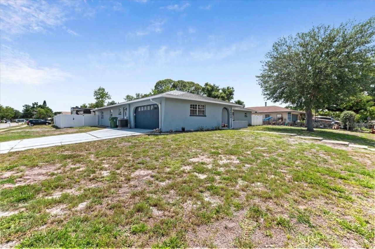 3903 24th Avenue W, Bradenton, FL 34205 Photo