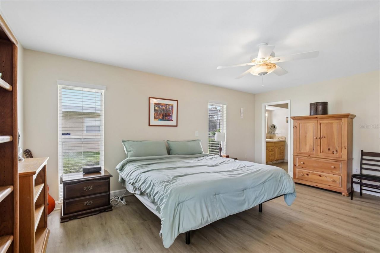 530 Magellan Drive, Sarasota, FL 34243 Photo