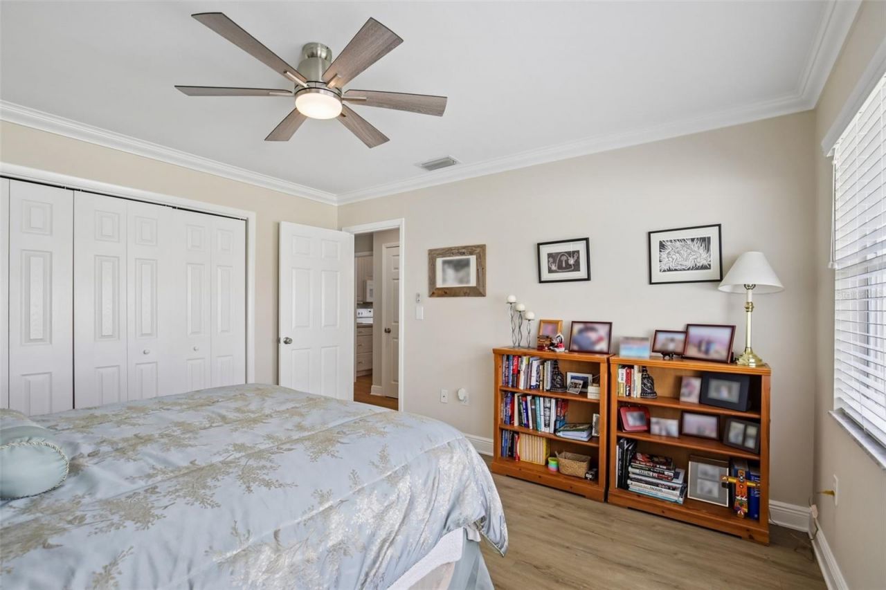 530 Magellan Drive, Sarasota, FL 34243 Photo
