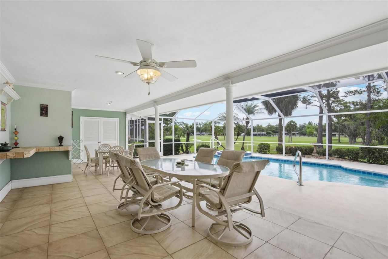 530 Magellan Drive, Sarasota, FL 34243 Photo