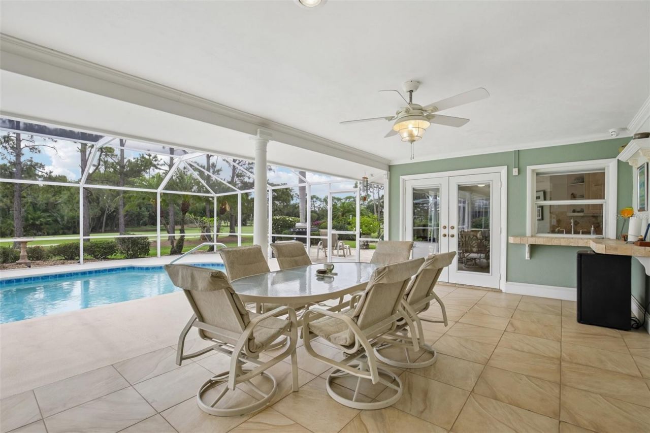 530 Magellan Drive, Sarasota, FL 34243 Photo