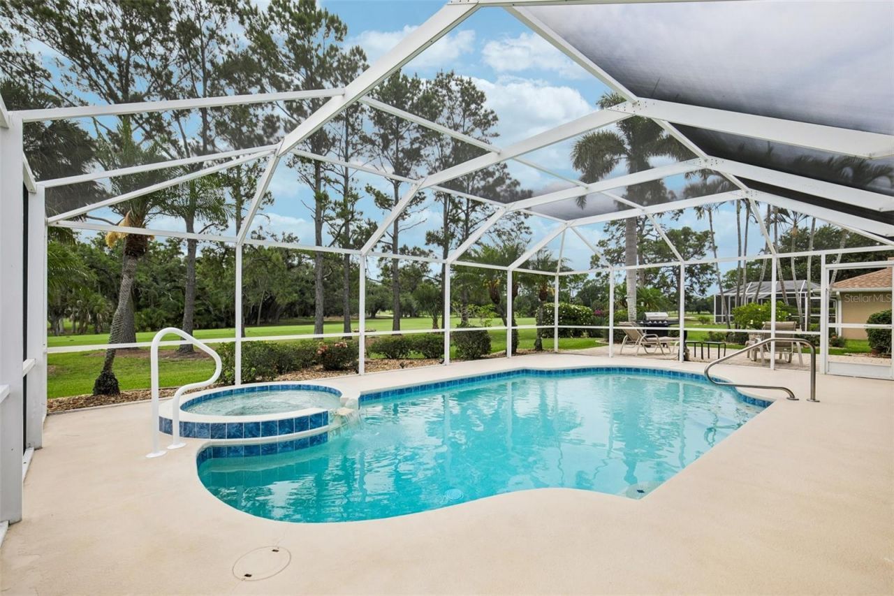 530 Magellan Drive, Sarasota, FL 34243 Photo