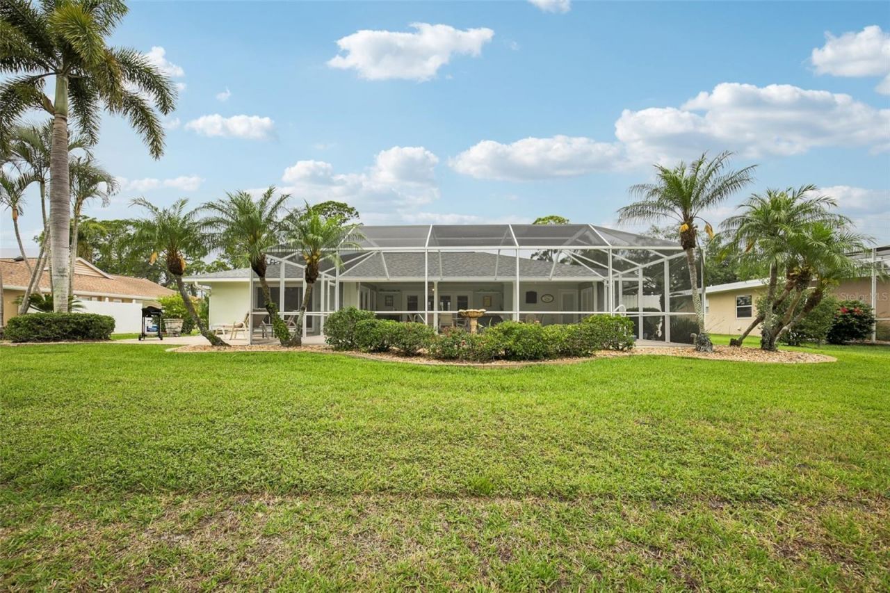 530 Magellan Drive, Sarasota, FL 34243 Photo