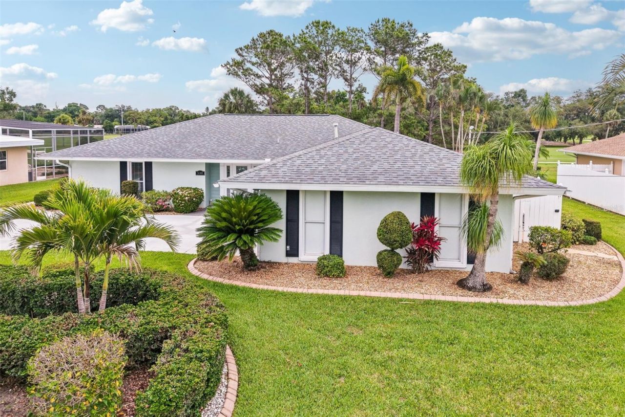 530 Magellan Drive, Sarasota, FL 34243 Photo