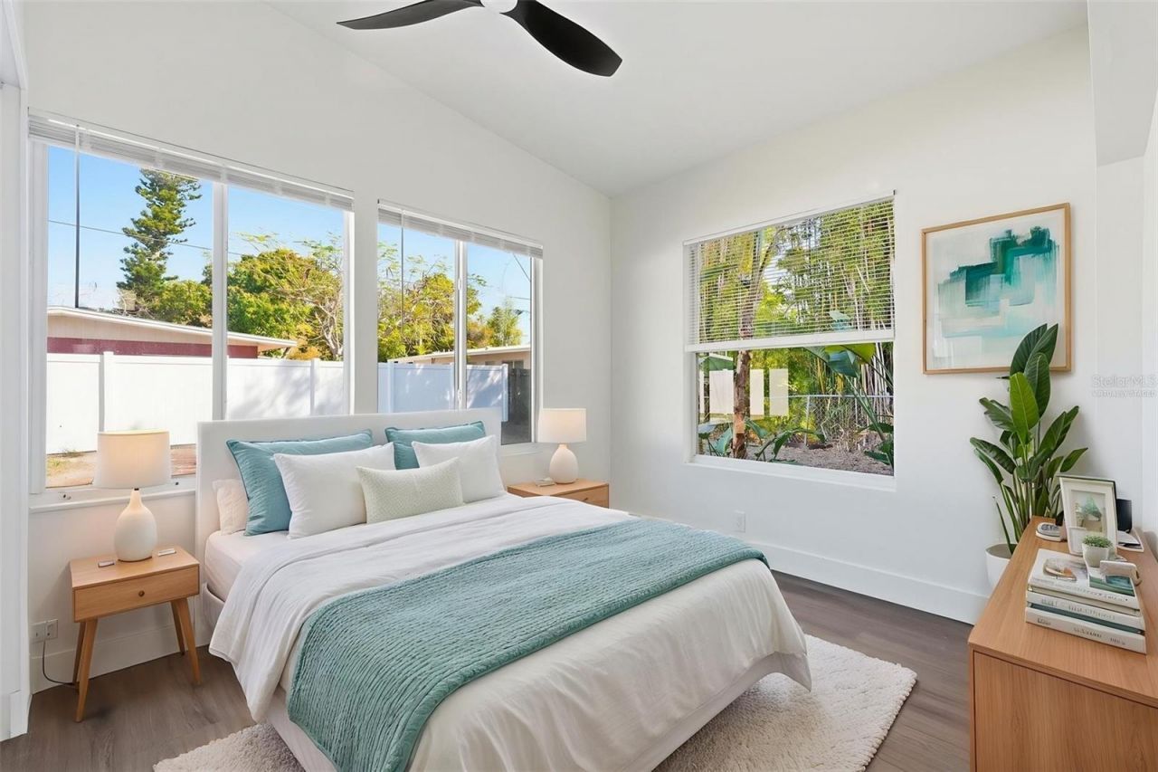 2989 Greenbriar Street, Sarasota, FL 34237 Photo