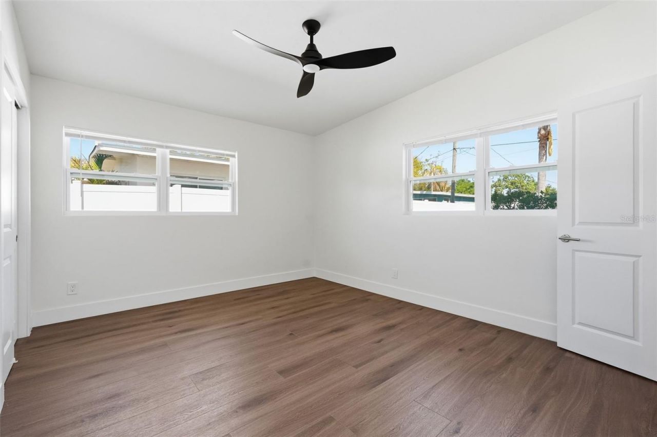2989 Greenbriar Street, Sarasota, FL 34237 Photo