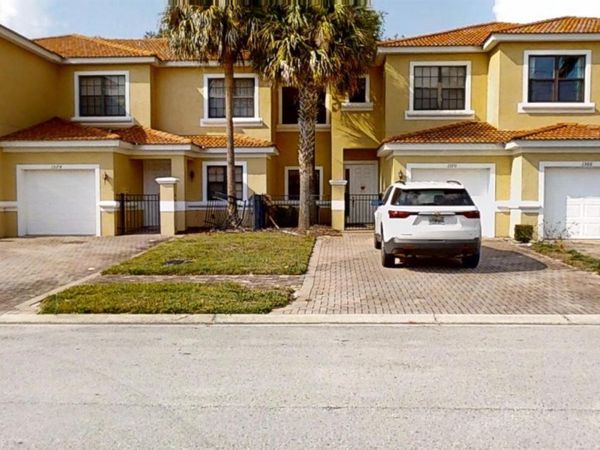 1370 PACIFIC ROAD , KISSIMMEE, FL 34759