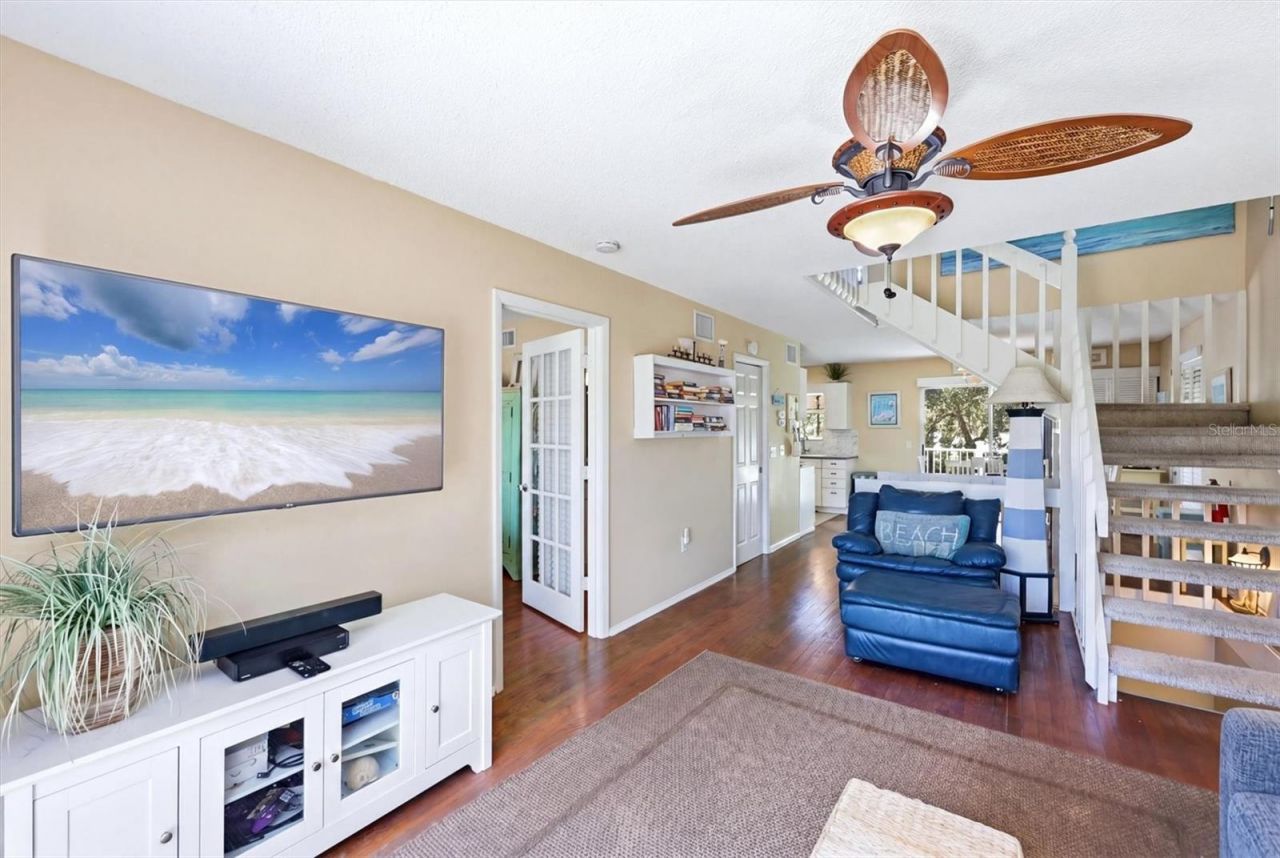 6325 Gulf Drive, Holmes Beach, FL 34217 Photo