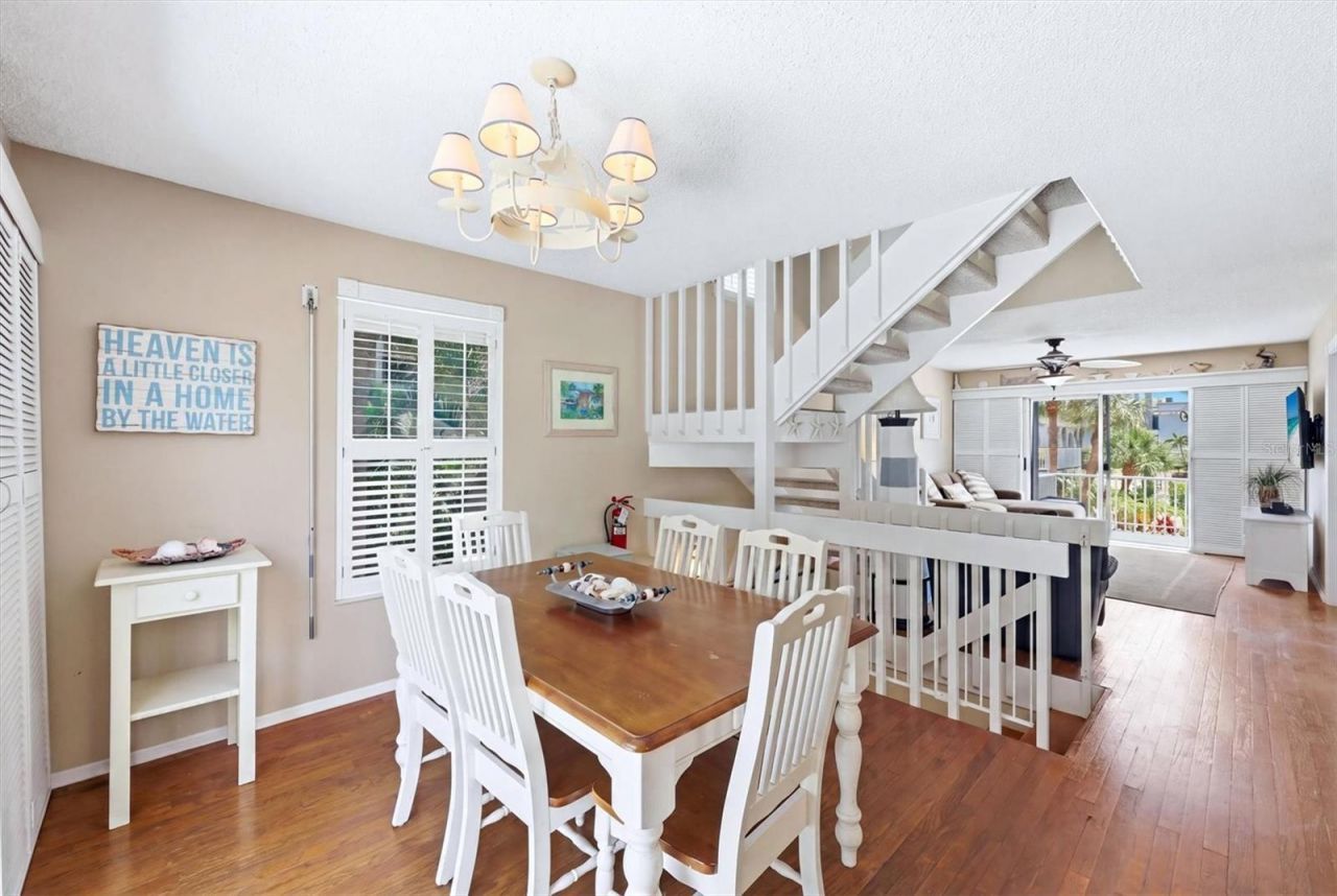 6325 Gulf Drive, Holmes Beach, FL 34217 Photo