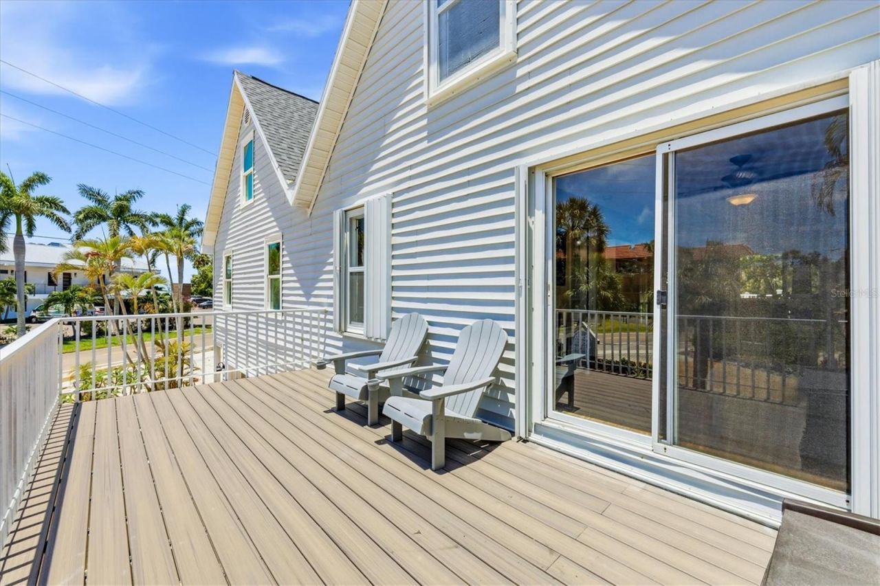 6325 Gulf Drive, Holmes Beach, FL 34217 Photo