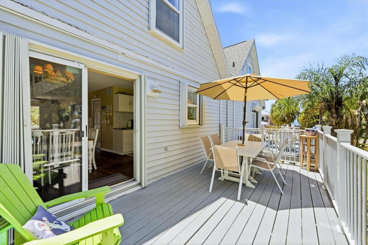 6325 Gulf Drive, Holmes Beach, FL 34217 Photo