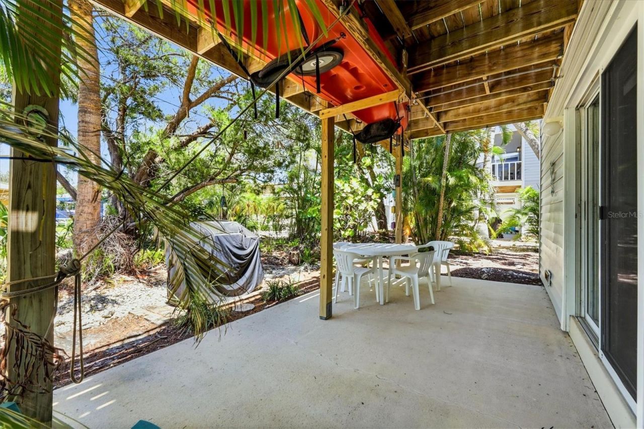 6325 Gulf Drive, Holmes Beach, FL 34217 Photo