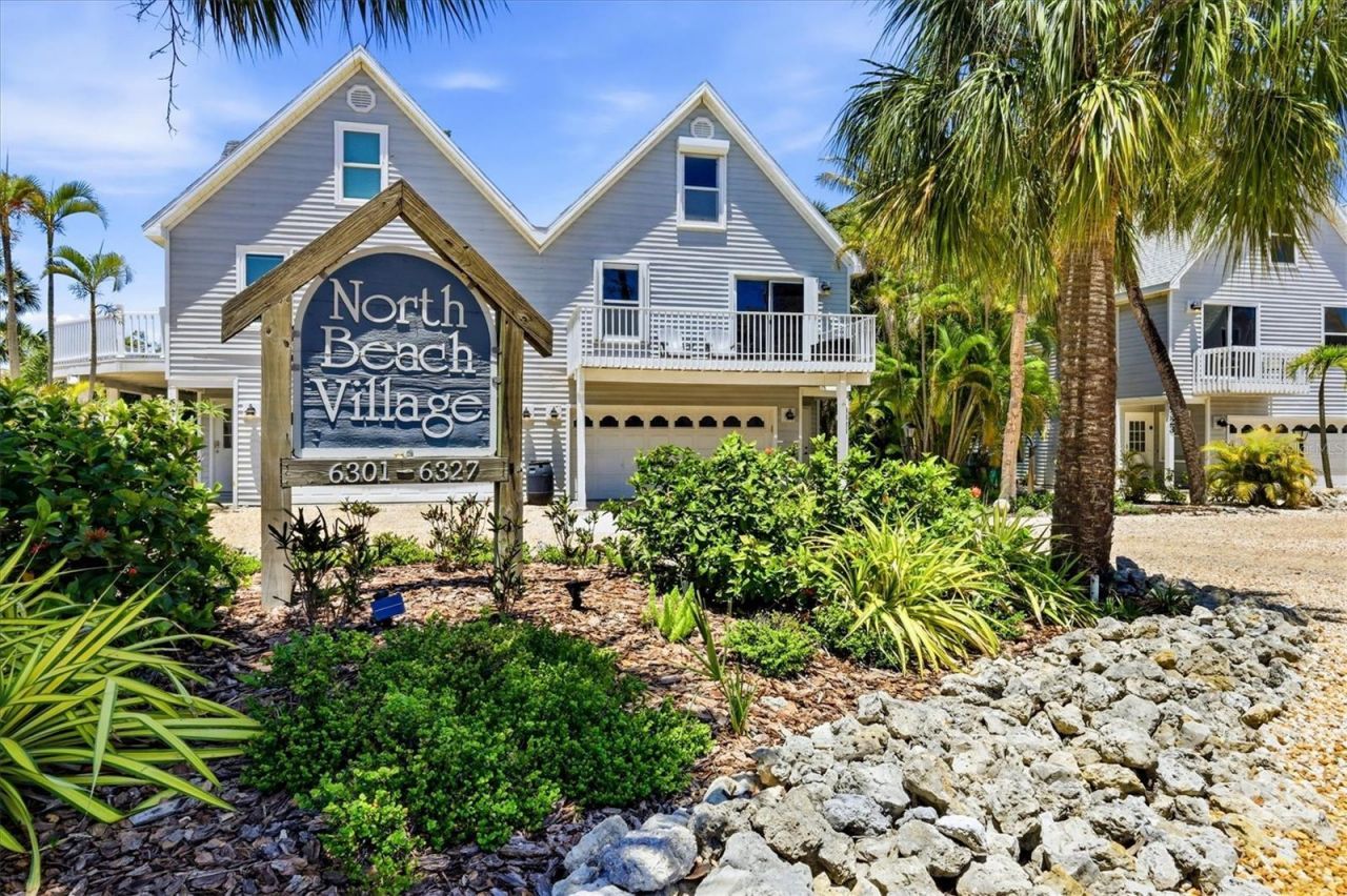 6325 Gulf Drive, Holmes Beach, FL 34217 Photo