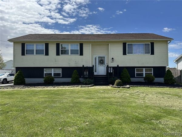 3844 Mapleton Road , North Tonawanda, NY 14120