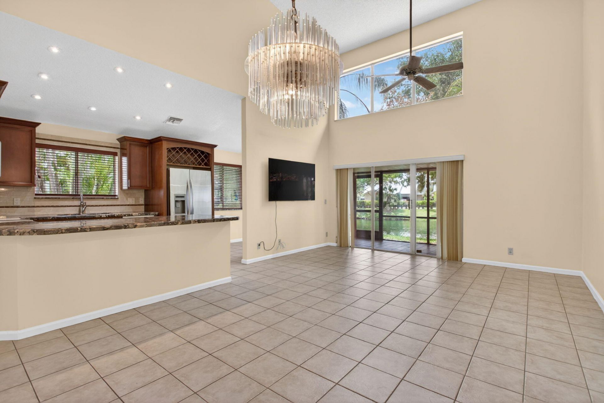 7364 Pinewalk Drive S, Margate, FL 33063 Photo
