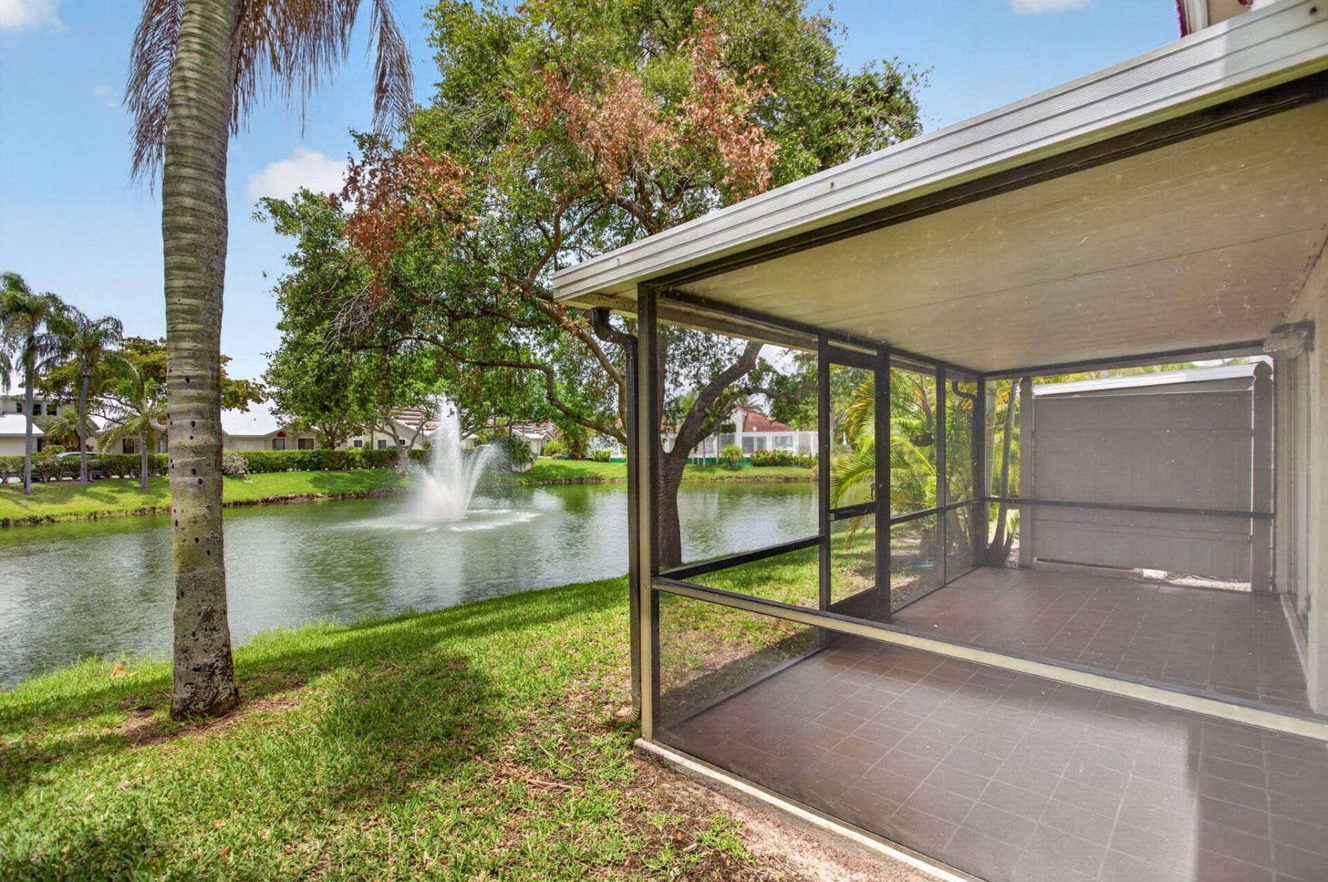 7364 Pinewalk Drive S, Margate, FL 33063 Photo