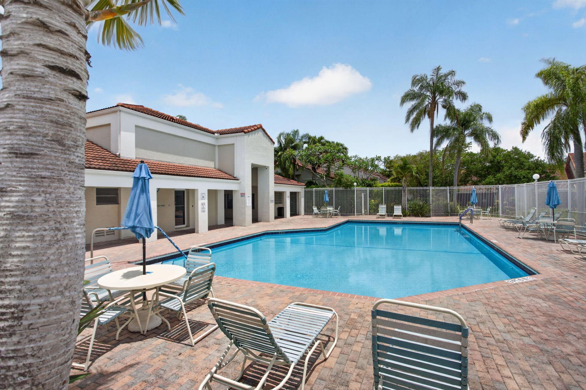 7364 Pinewalk Drive S, Margate, FL 33063 Photo