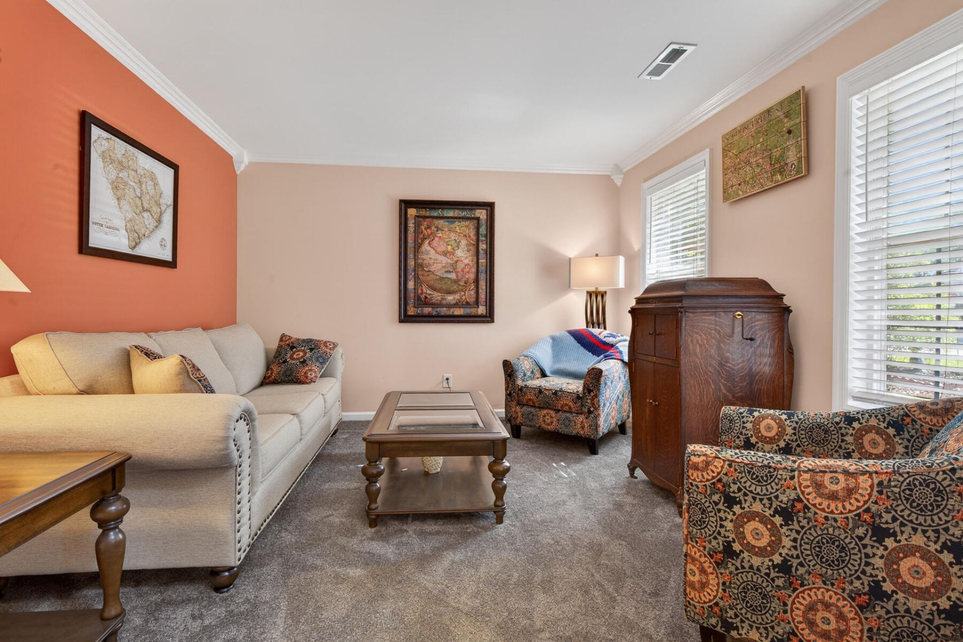 112 N Knightsbridge Court Photo 11