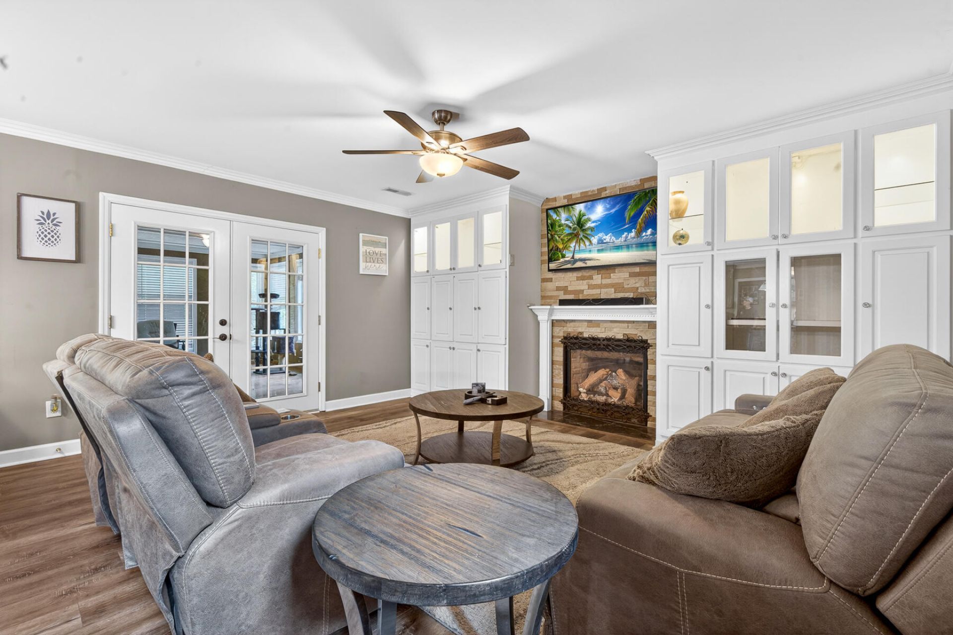 112 N Knightsbridge Court Photo 12