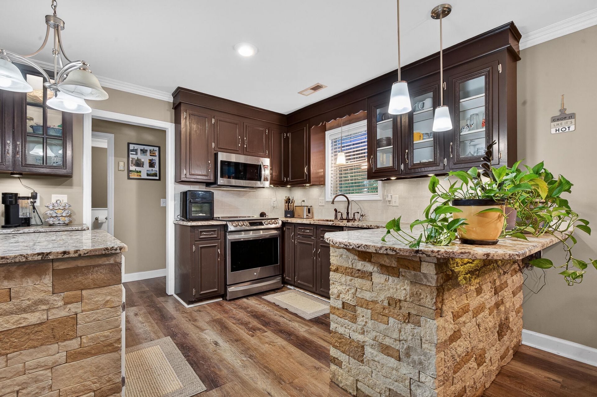 112 N Knightsbridge Court Photo 15