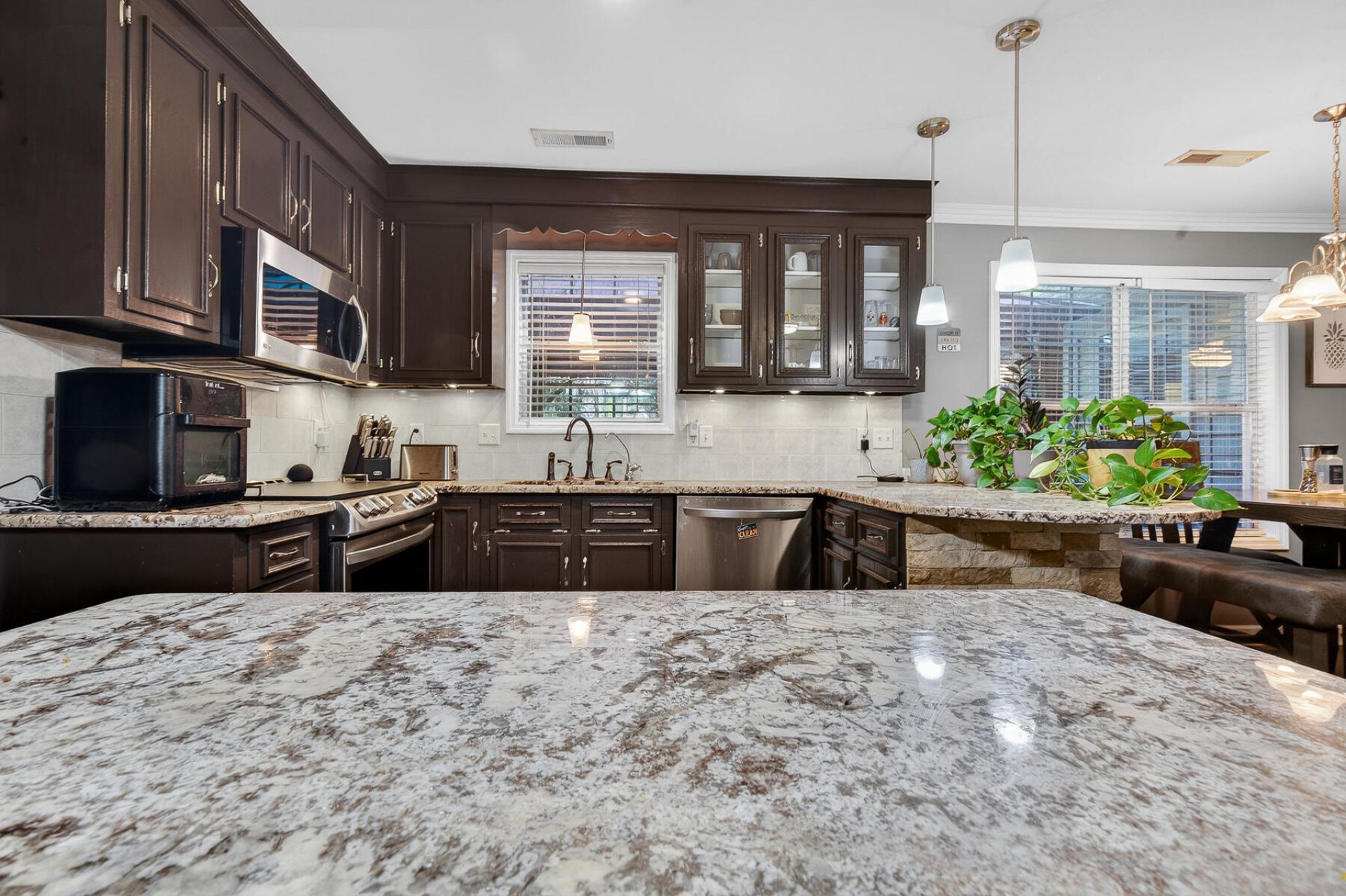112 N Knightsbridge Court Photo 21