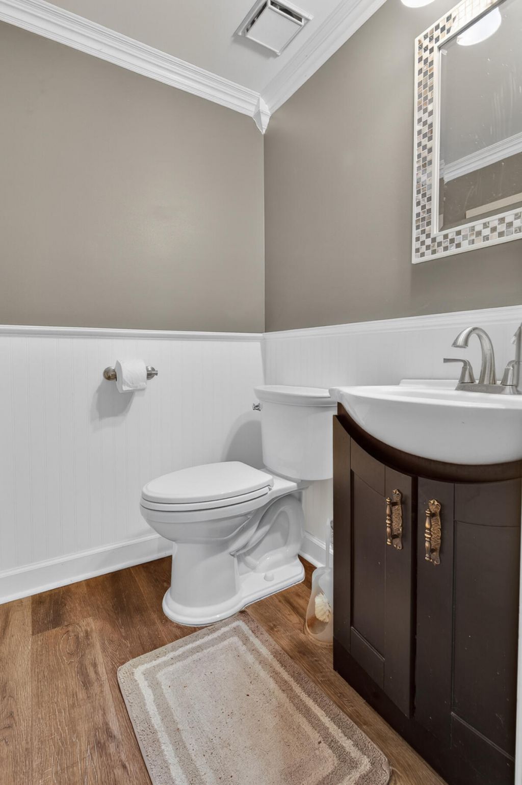 112 N Knightsbridge Court Photo 25